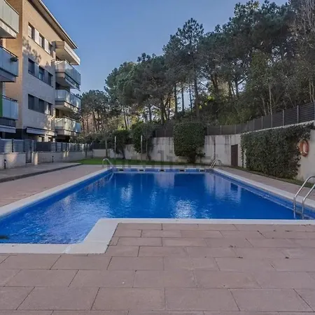 With Pool And Parking Appartement *